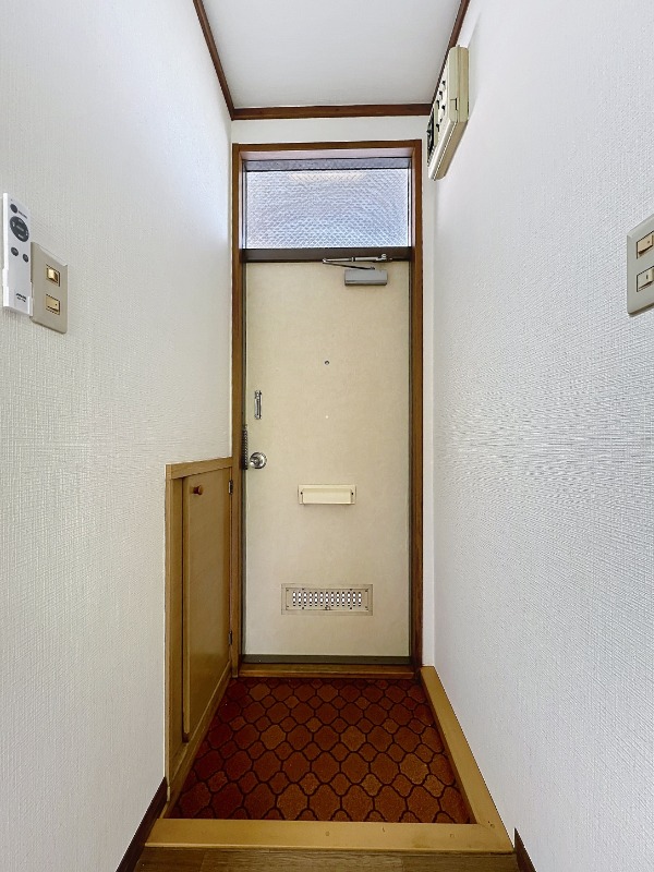玄関　参考写真