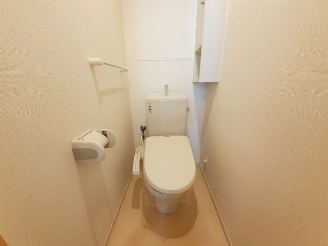 【角田市佐倉のアパートのトイレ】