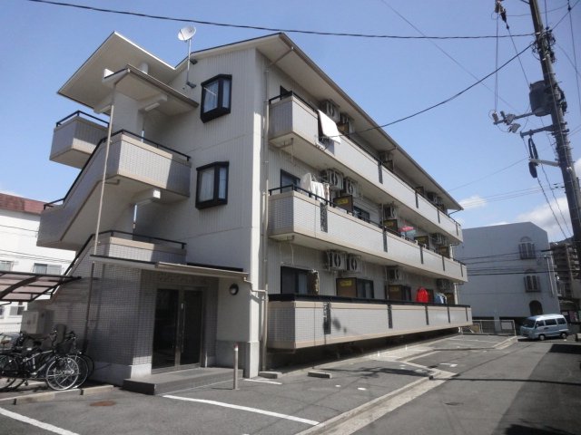 【安芸郡府中町鶴江のマンションの建物外観】