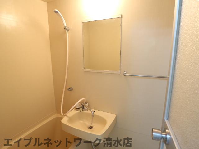 洗面設備　同物件同タイプ