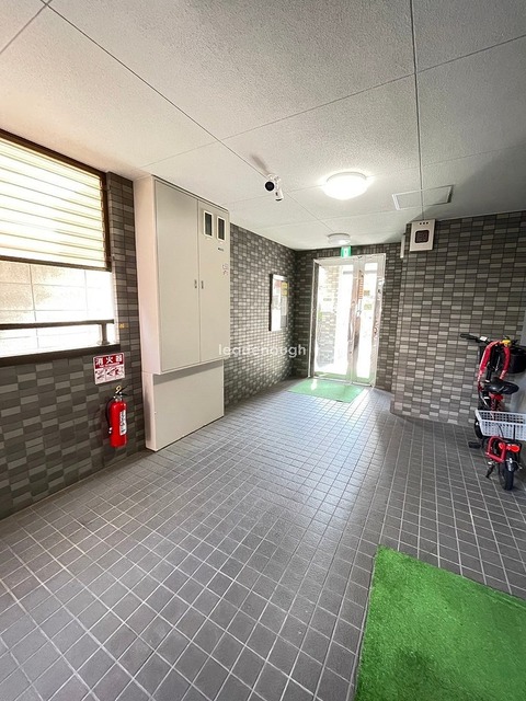 ロビー　防犯カメラ付き（＾＾♪