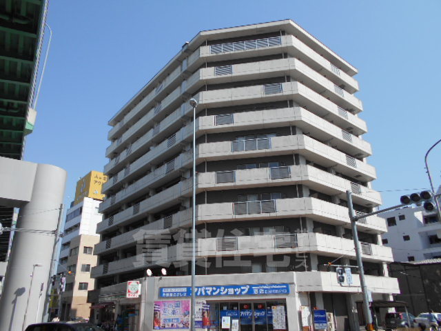 名古屋市港区東海通のマンションの建物外観