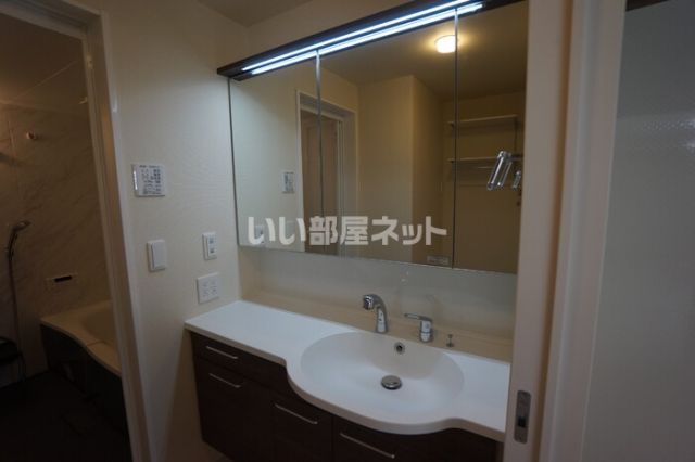 【D-ROOM戎町の洗面設備】