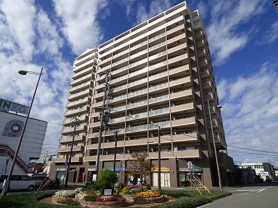 ウィズマークス加古川駅前の建物外観