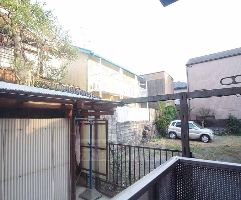 【京都市左京区吉田二本松町のアパートの眺望】