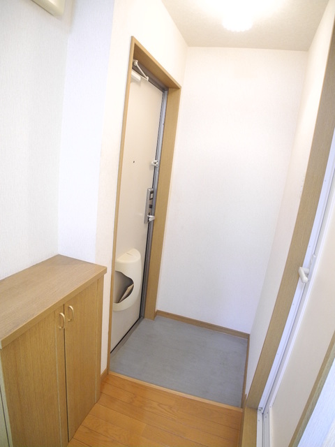 玄関　※別号室のお写真です※