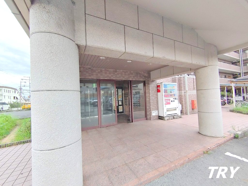 エントランス　オートロック付き