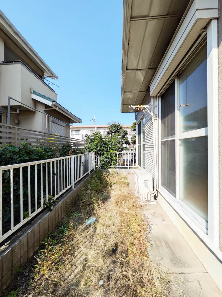 バルコニー　専用庭