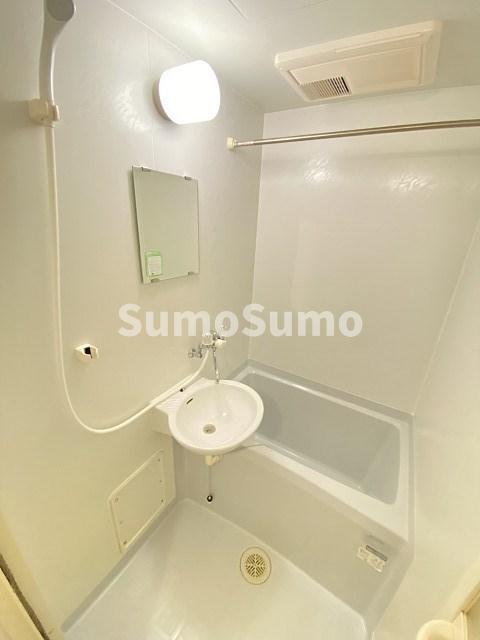 バス・シャワールーム　お風呂で日々の疲れを落としましょう