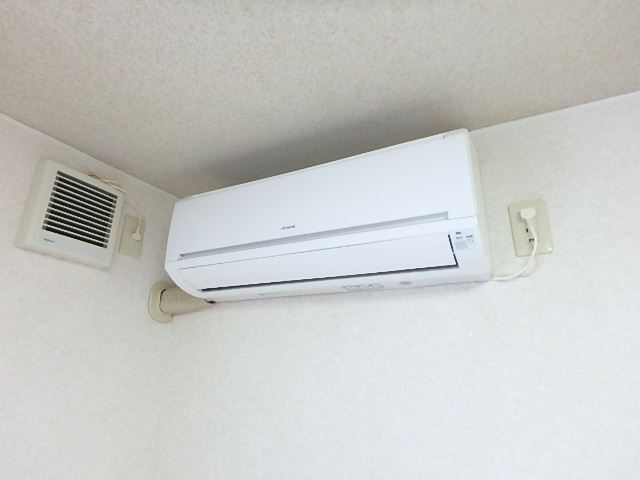 その他　エアコン付きです