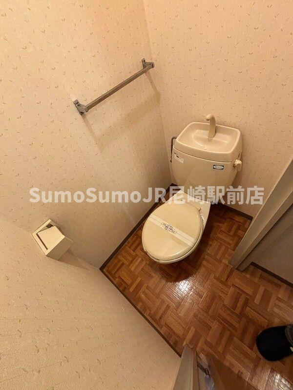 トイレ　清潔感のあるトイレです