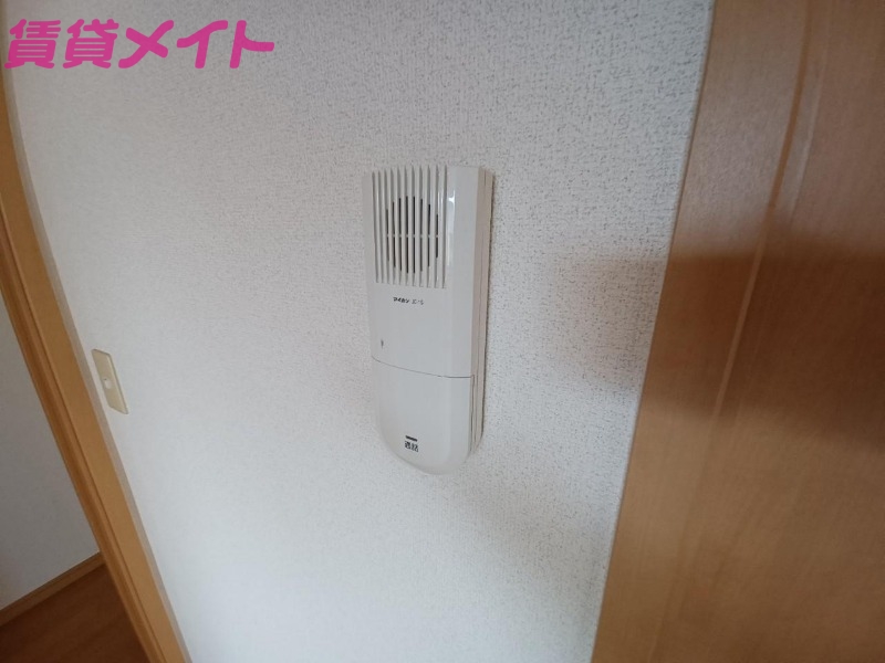 セキュリティ　同物件、別部屋写真です