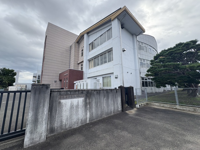 小学校　逢隈小学校（小学校）まで130m