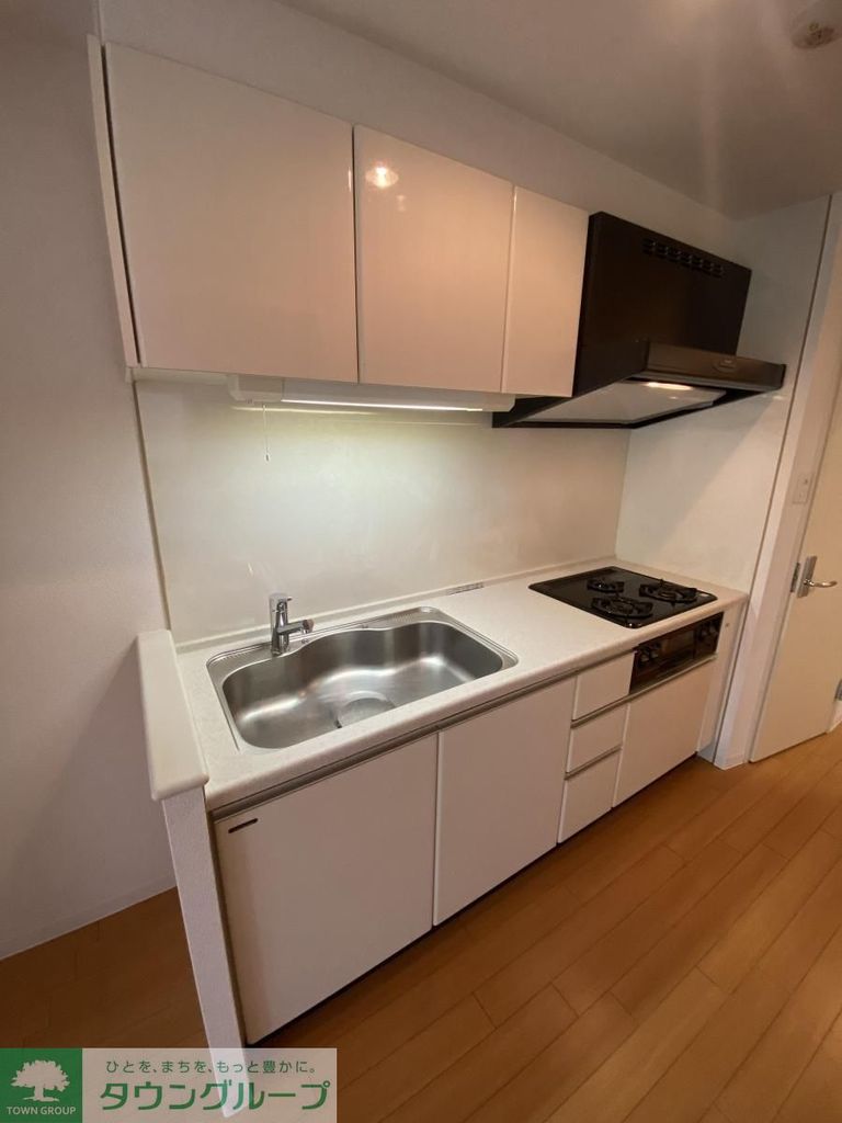 キッチン　玄関