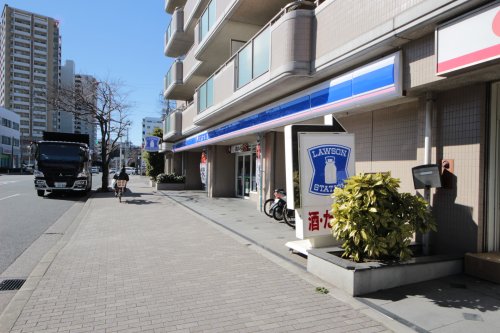 コンビニ　ローソン横須賀日の出町三丁目店（コンビニ）まで540m