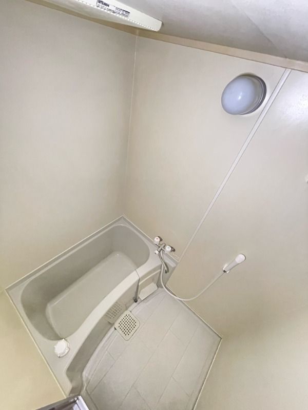 バス・シャワールーム　きれいなお風呂です