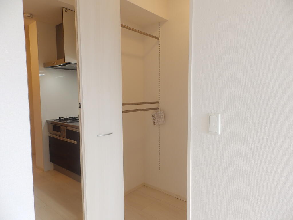 収納　ウォークインクローゼット