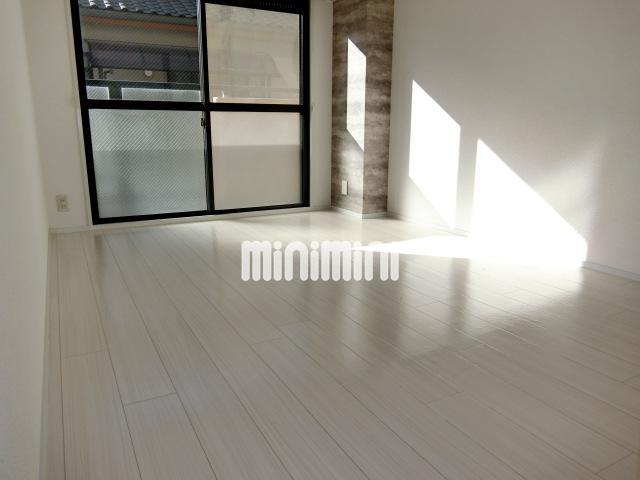 居室・リビング　明るいお部屋です