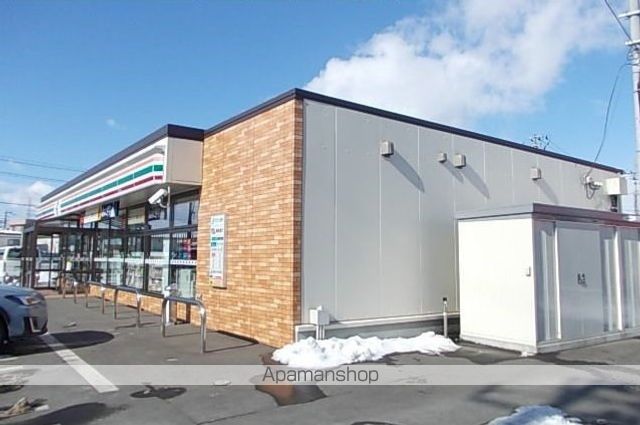 コンビニ　セブンイレブン八太郎２丁目店（コンビニ）まで200m