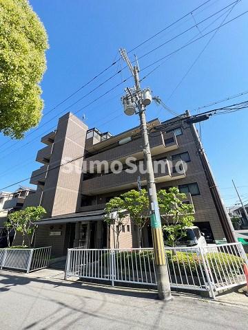 建物外観　外観は落ち着いています