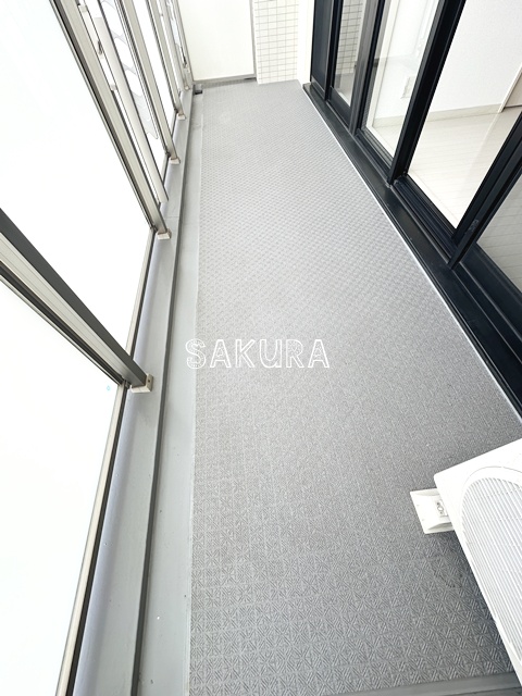 バルコニー　暖かな日差しのふりそそぐバルコニー♪