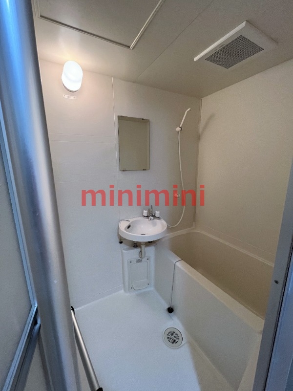 バス・シャワールーム　別室反転