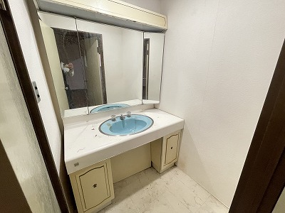 洗面設備　使いやすい洗面所です