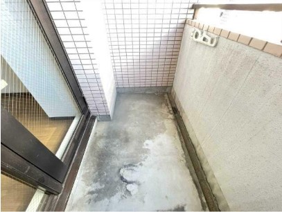 バルコニー　他号室の写真になります。