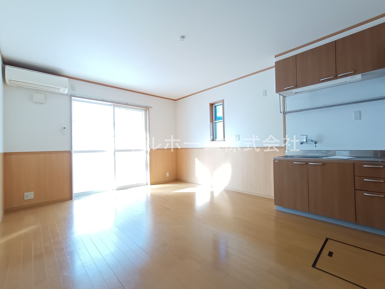 居室・リビング　別部屋写真です。