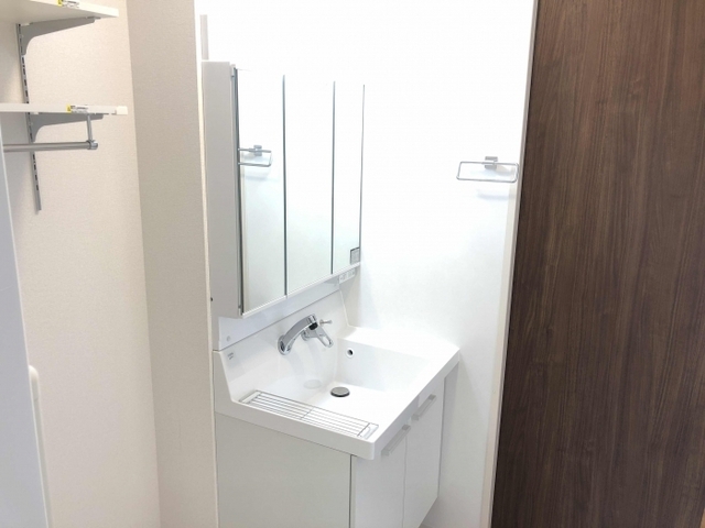 洗面設備　洗髪洗面化粧台