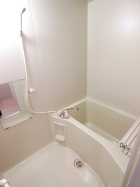 バス・シャワールーム　バスルーム