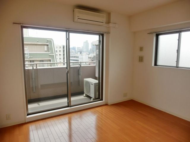 居室・リビング　エアコン1台完備