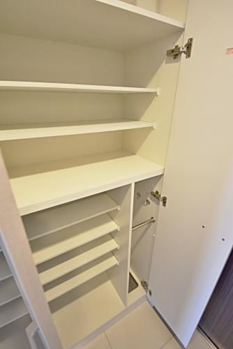 玄関　（別タイプ参考写真）ルフレプレミアム日暮里 　荒川区東日暮里