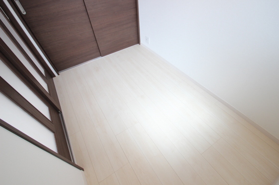 居室・リビング　※別号室の写真です