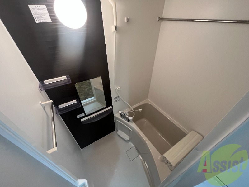 バス・シャワールーム　同仕様施工物件、ルームカラーがホワイトになります。