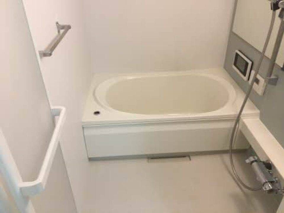 バス・シャワールーム　浴室