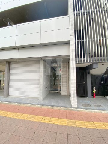 エントランス　ゆとりのあるエントランスです