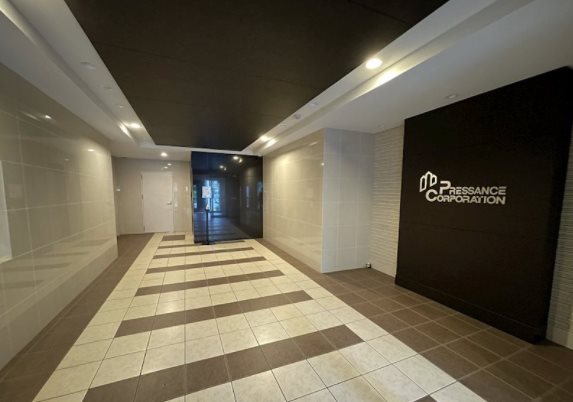 エントランス　★見学予約受付中★