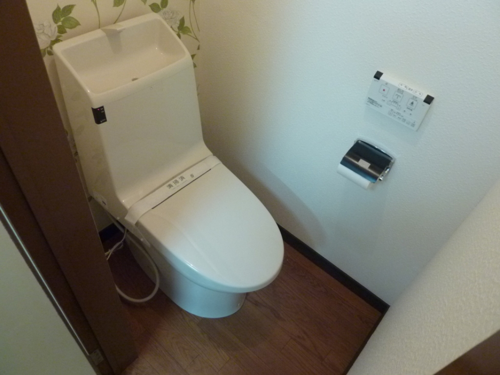 トイレ　P1490652（圧縮済）