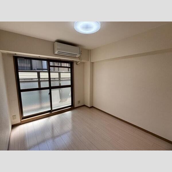 居室・リビング　エアコン付きで初期費用を抑えられます♪