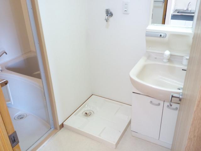 その他設備　設備　洗濯機置場※同物件・同仕様画像