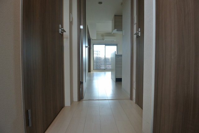 玄関　エスライズ新大阪フロント