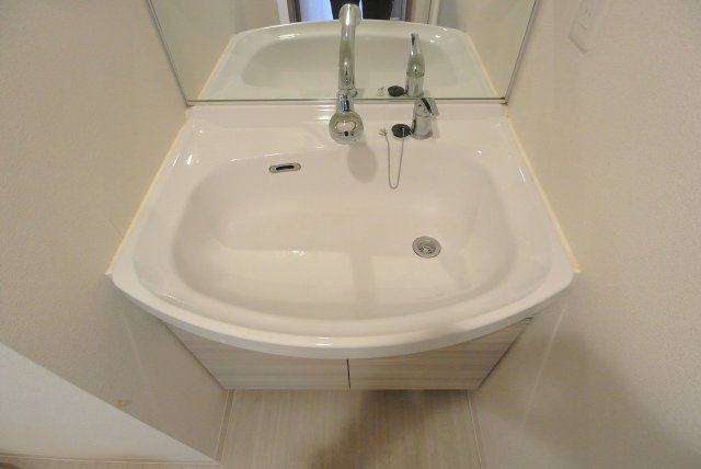 洗面設備　エスライズ新大阪フロント