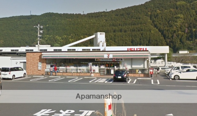 コンビニ　セブンイレブン（コンビニ）まで474m