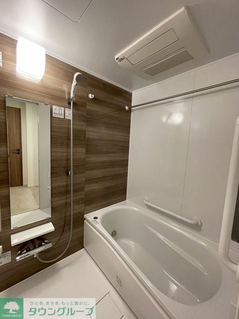 バス・シャワールーム　※写真は同タイプ住戸です。