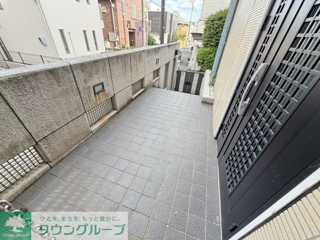 ロビー　★バルコニー★