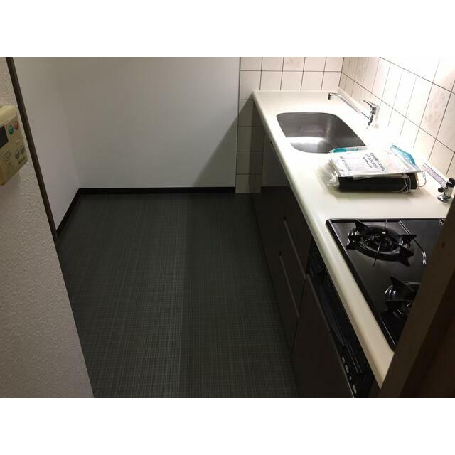 キッチン　3口コンロ