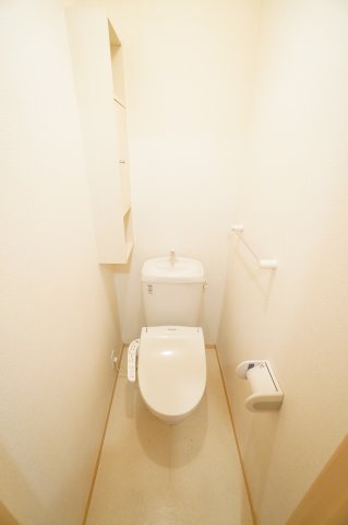 トイレ　※同物件・同タイプの写真です。