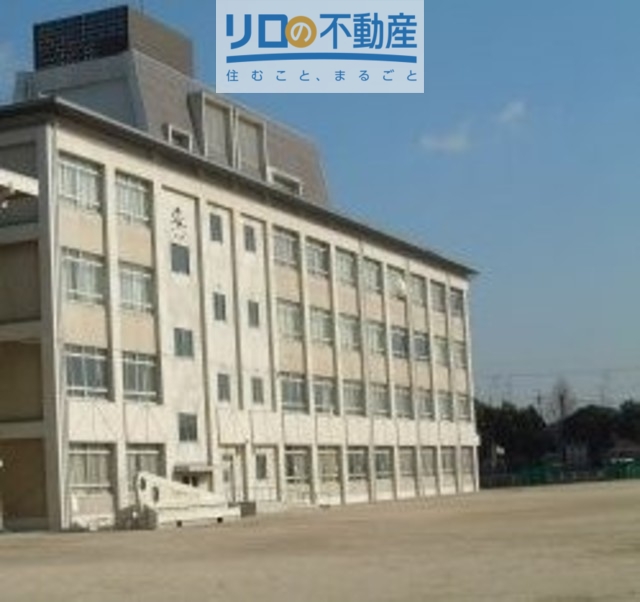 小学校　伊丹市立摂陽小学校（小学校）まで678m