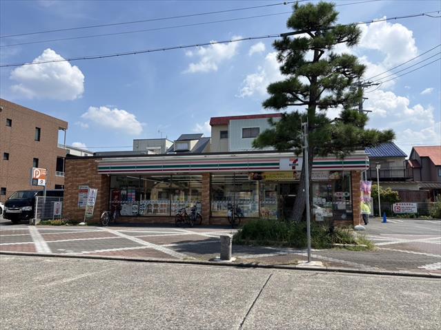コンビニ　セブン－イレブン名古屋中村町７丁目店（コンビニ）まで398m